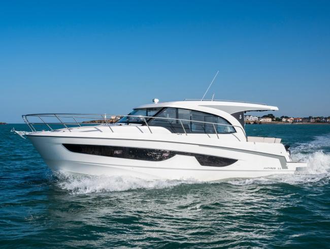 Beneteau Antaris 11