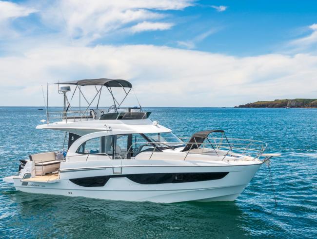 Beneteau Antaris 11