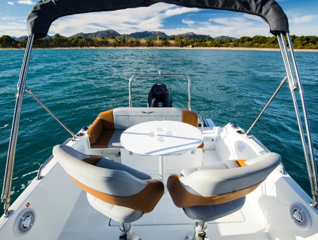 Beneteau Flyer 6 Sundeck