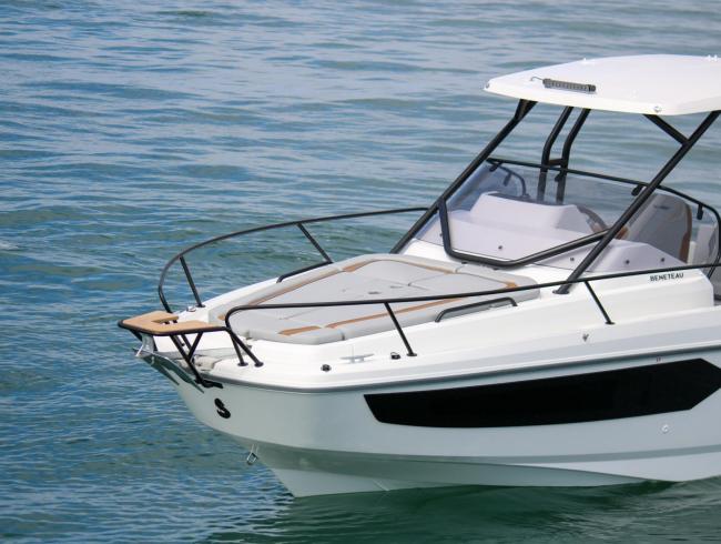 Flyer 8 Sundeck