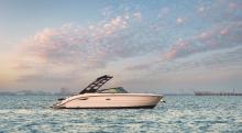 270 Searay SDX Sundeck series mototboot